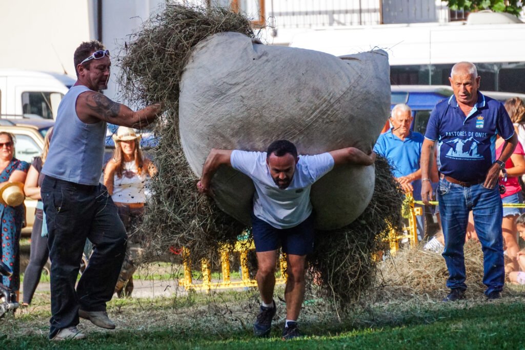 Olímpicos de los deportes rurales en el Segador de Benia