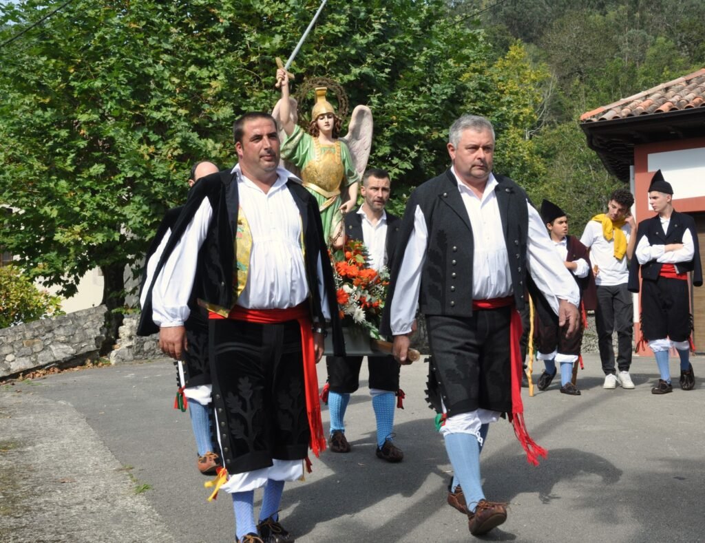 Purón festeja a San Miguel