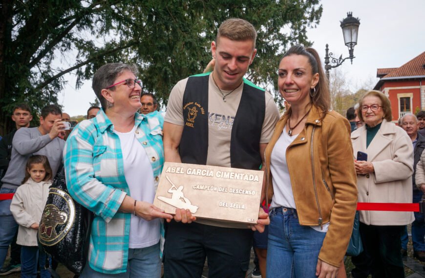 Honores para el ‘Rocky’ de Cangas de Onís