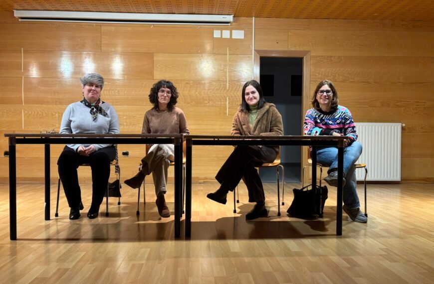 Piloña entrega los premios del II del Concurso de Microrrelatos del 25N