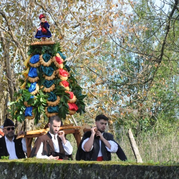 Quintana honra a Santolaya