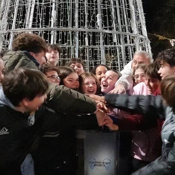 La Navidad ilumina Parres: programa completo para disfrutar hasta Reyes