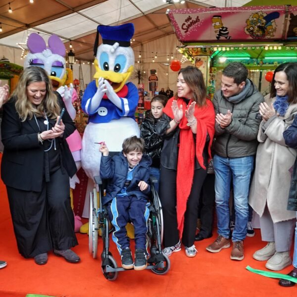 Actividades infantiles y solidaridad: vuelve el Parque de la Navidad de Cangas de Onís