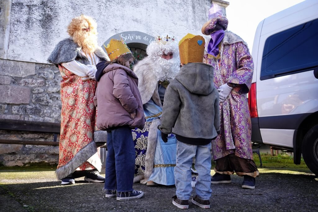 Los Reyes Magos ya están en Parres