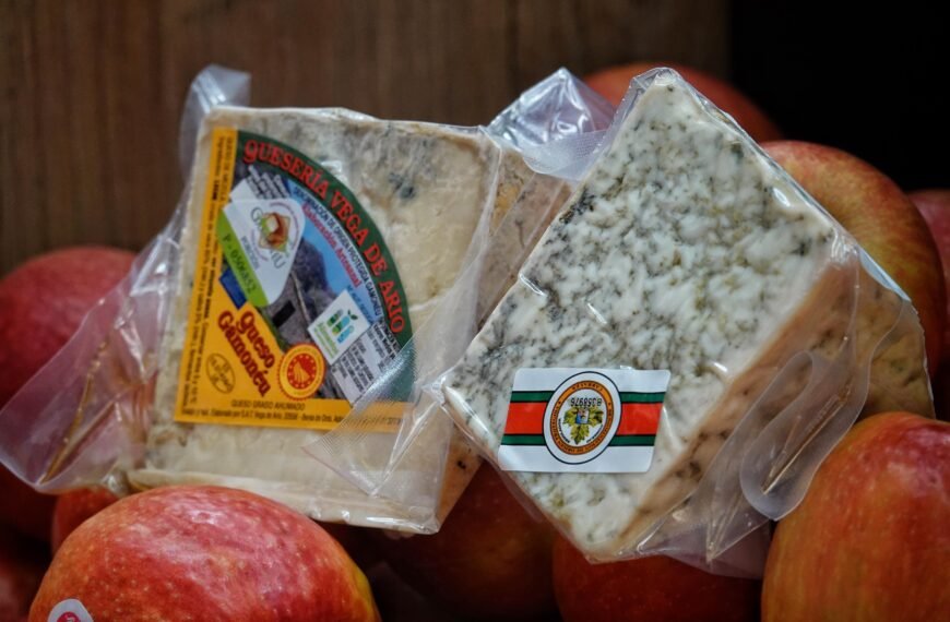 La cuña es el nuevo queso: por qué el Gamonéu y el Cabrales se consumen ya más en porciones que enteros 