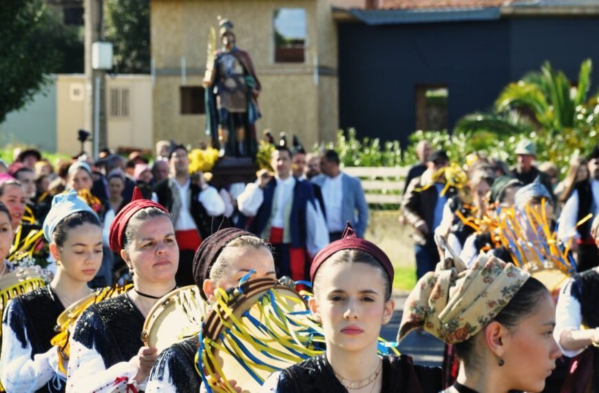 Pimiango honra a Santu Medé