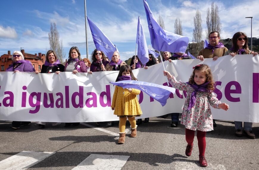 8M en Asturias: ‘Ni la tierra ni las mujeres somos territorio de conquista’