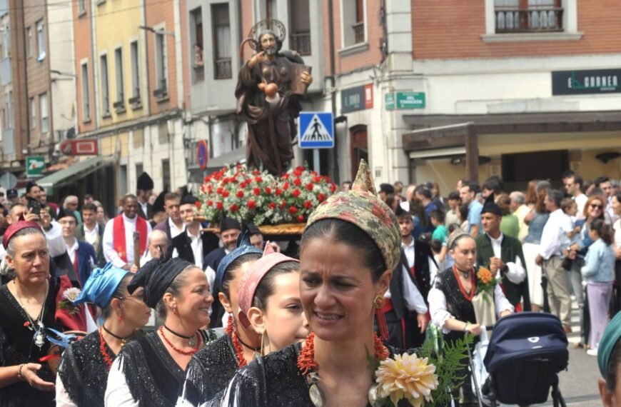 Posada festeja Santiago