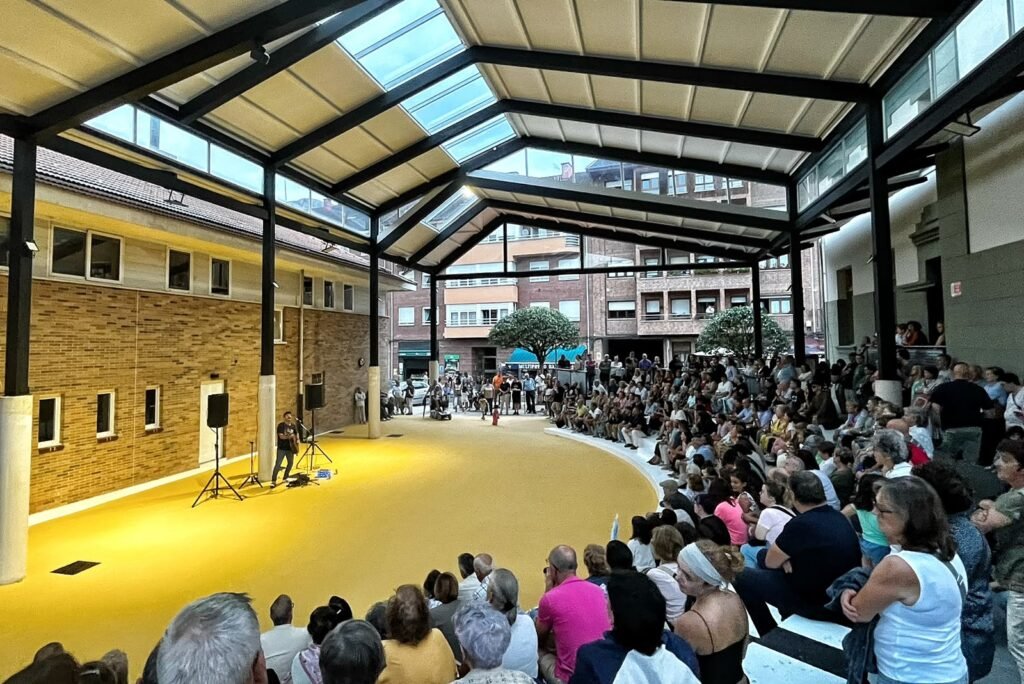 Inauguración de la plaza Garcia Dori en Arriondas